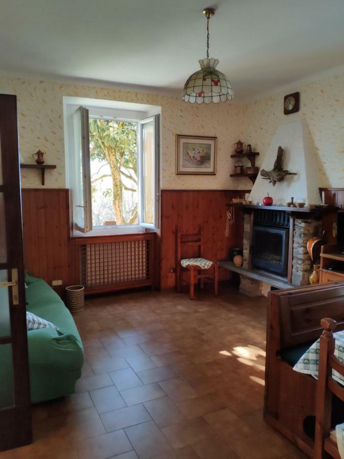 Casa Gialla Джера Ларио Екстериор снимка