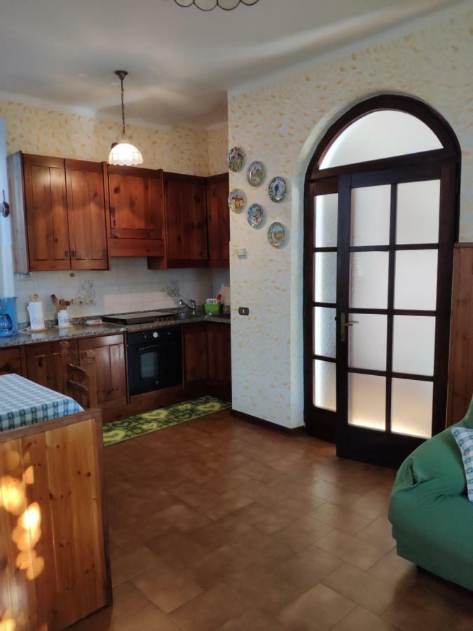 Casa Gialla Джера Ларио Екстериор снимка